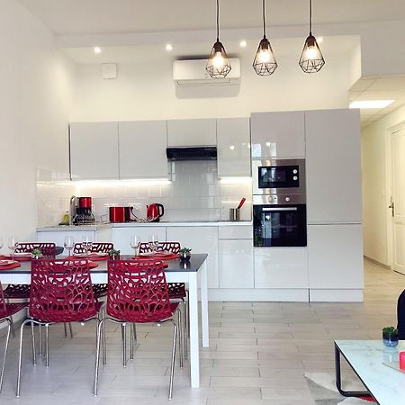 Appartement Stella 95 M2 Climatise Parking Proche Sanctuaires ルルド エクステリア 写真
