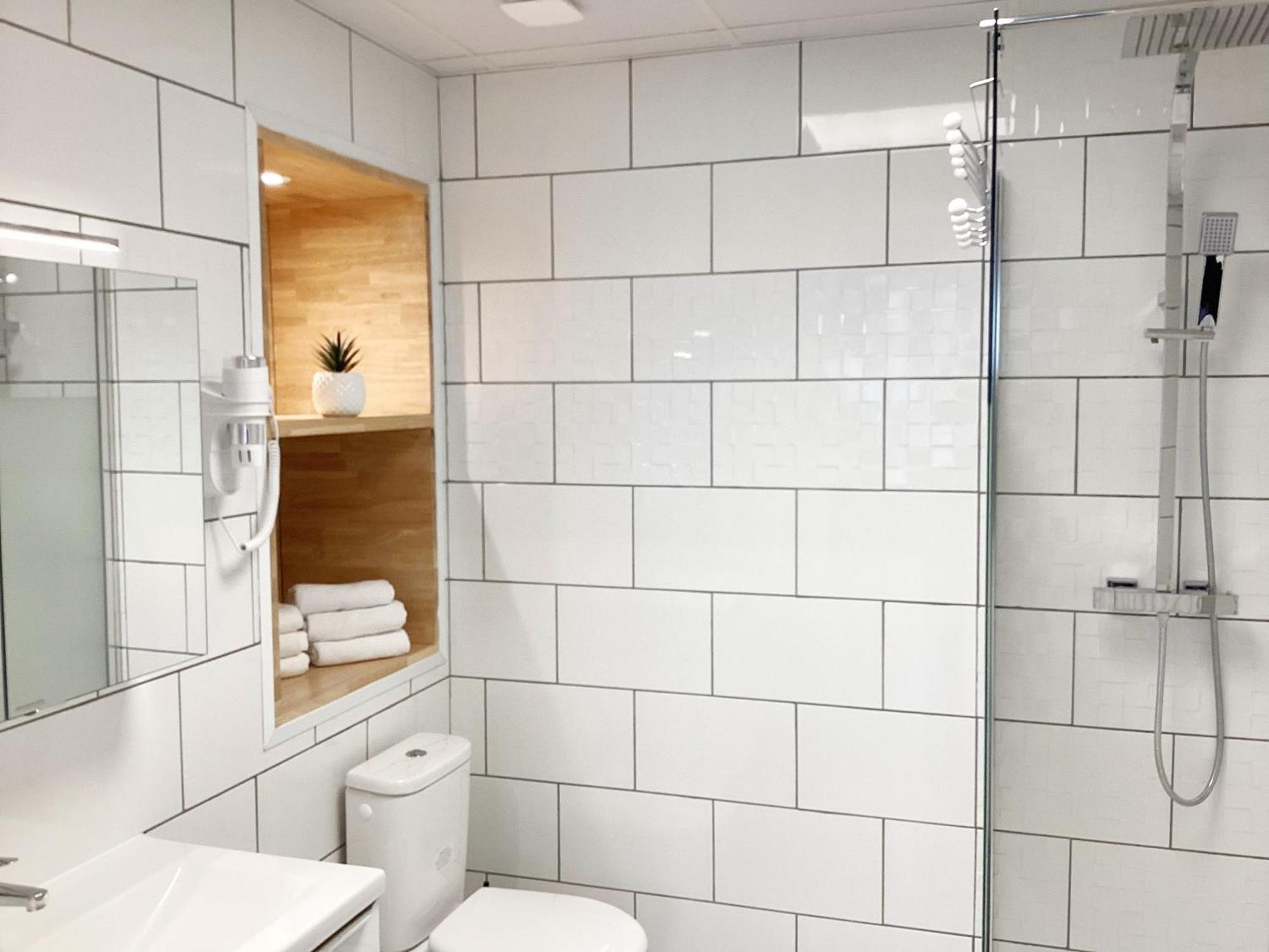 Appartement Stella 95 M2 Climatise Parking Proche Sanctuaires ルルド エクステリア 写真